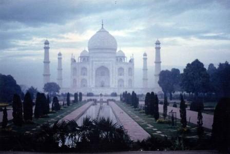 Taj Mahal.  Article written and photo taken by Chrissy Layton, AusNotebook Music & Creative.